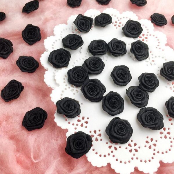 small black roses for craft by lunalandsupply