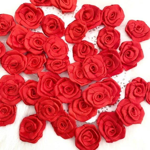 30pcs 1.5" Rolled tissu rosettes satin rose fleurs 